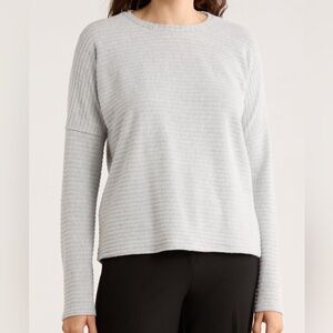Tahari Light Gray Ribbed Knit Top